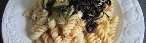 pasta with fried courgette and onions